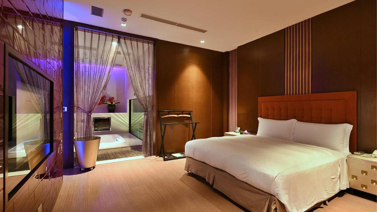 Takao Love Motel Гаосюн Экстерьер фото