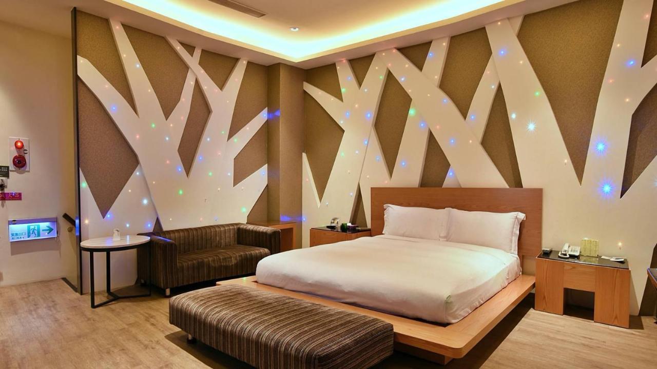 Takao Love Motel Гаосюн Экстерьер фото